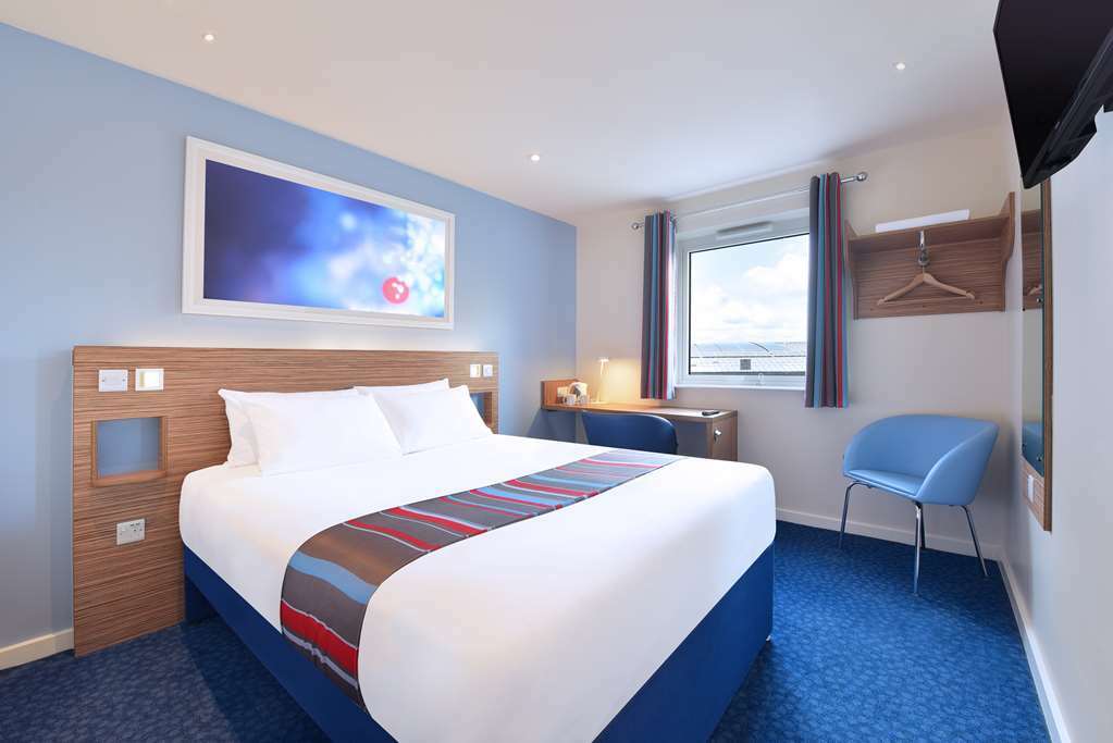 Travelodge Sheffield Central Room photo